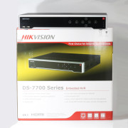 32-канальный 4K сетевой видеорегистратор Hikvision DS-7732NI-I4/16P